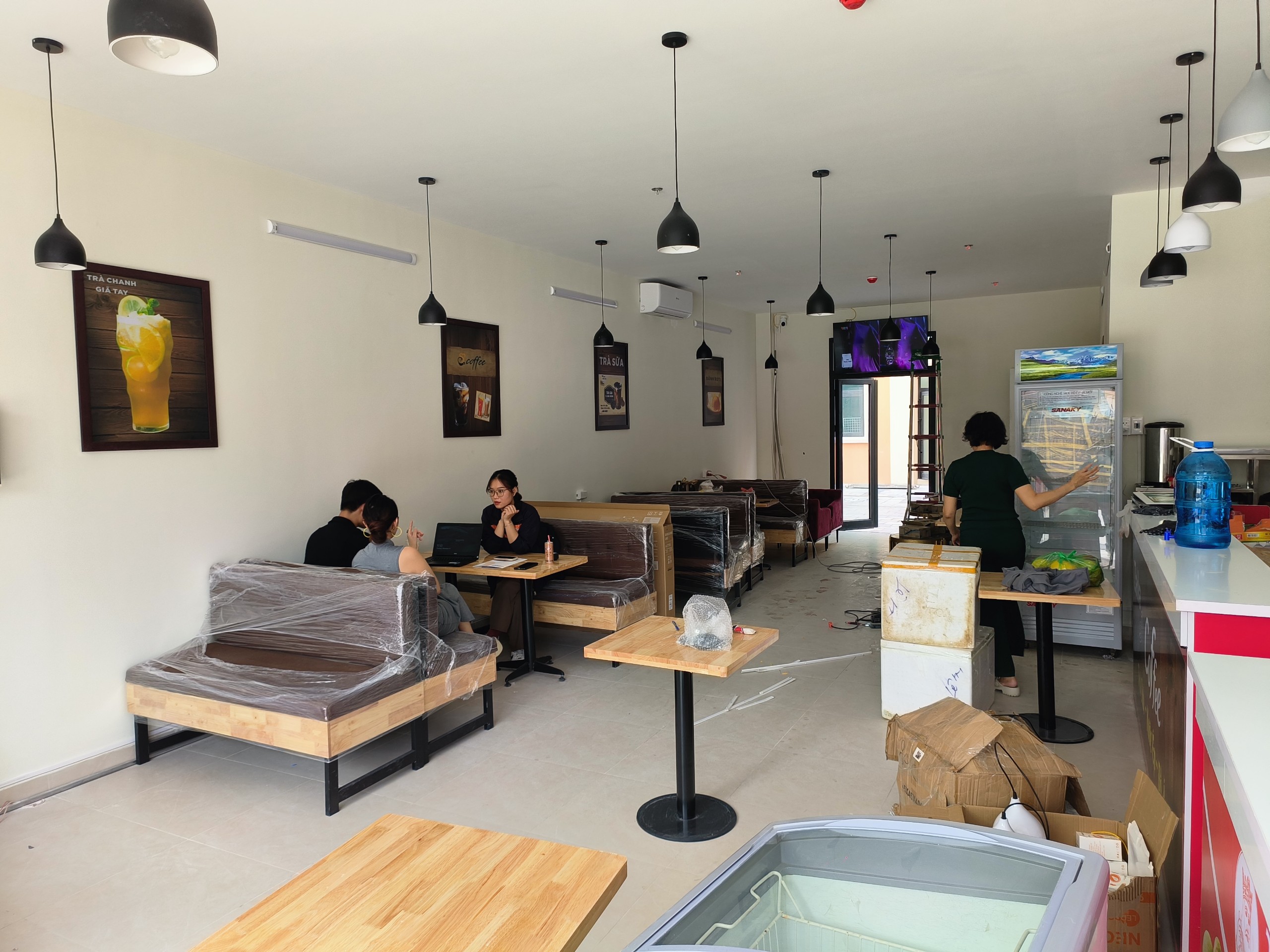 Những ngày chuẩn bị để khai trương của hàng King Roti