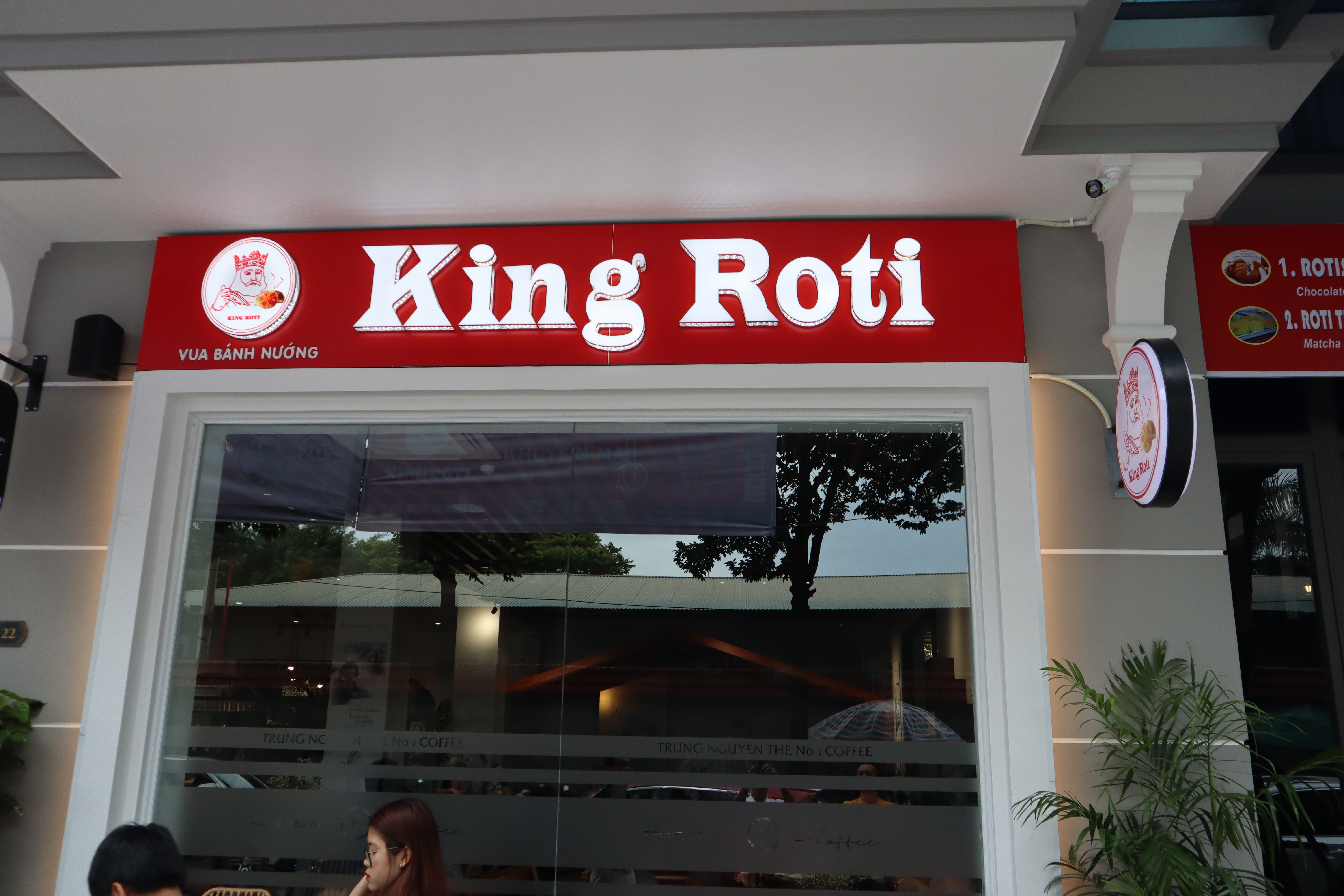 Cửa hàng King Roti Móng Cái 6